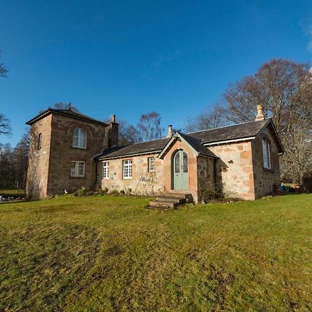 Villa Evelix, The Old School House Muir of Ord Exterior foto